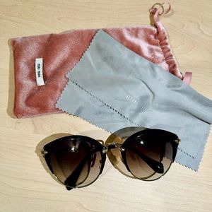 MIU MIU - Black Gradient Sunglassess